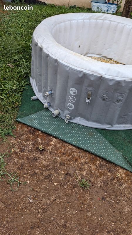 Jacuzzi (image 3)