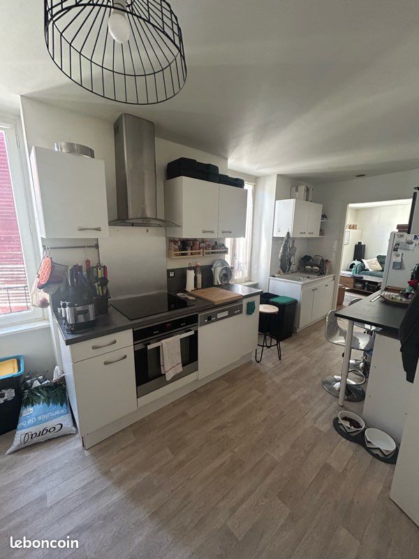 Appartement 4 pièces 80 m² · à Issoire · 80 m² · 690 €