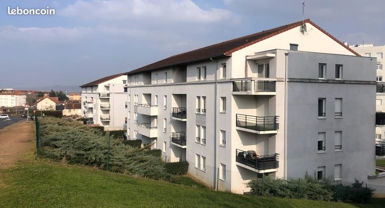 Loue T2 non meublé. Cuisine équipée