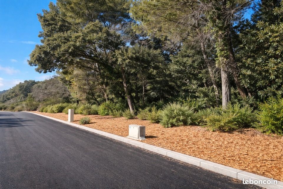 Terrain 615 m² · à Puget-Ville · 170 000 €