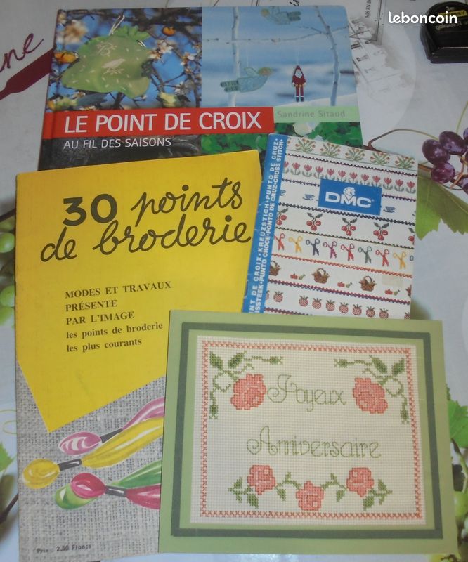 Lot divers point de croix, de broderie... (image 1)
