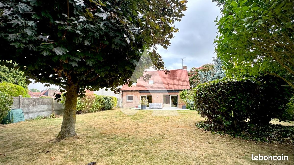 Maison 6 pièces 124 m² · à Vitry-en-Artois · 124 m² · 328 000 €