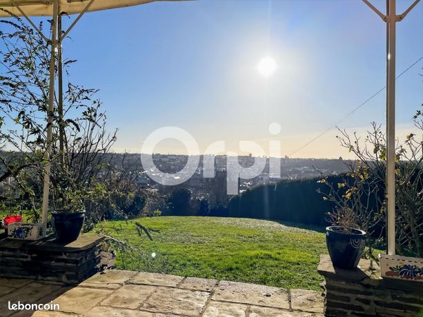 Propriété 7 pièces 169 m²