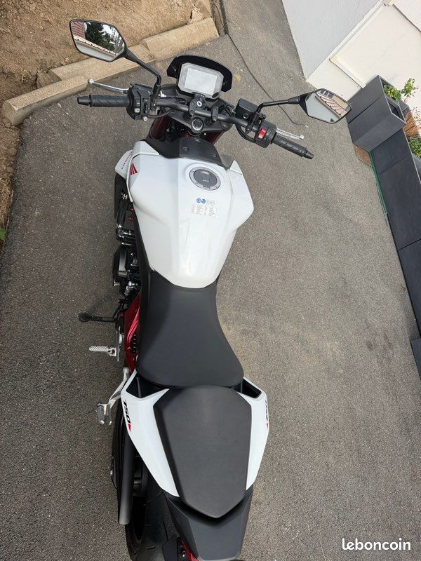 Honda hornet 750 (image 2)