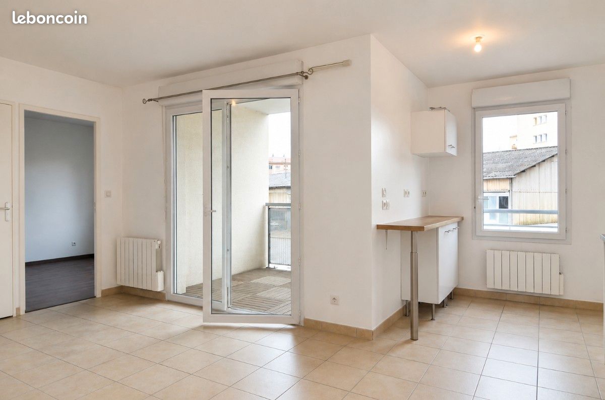 Appartement 2 pièces 43 m² · à Tassin-la-Demi-Lune · 43 m² · 662 €