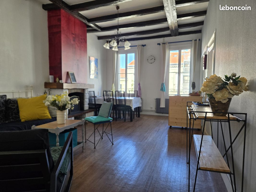 Appartement 5 pièces 141 m² · à Rochefort · 141 m² · 240 000 €