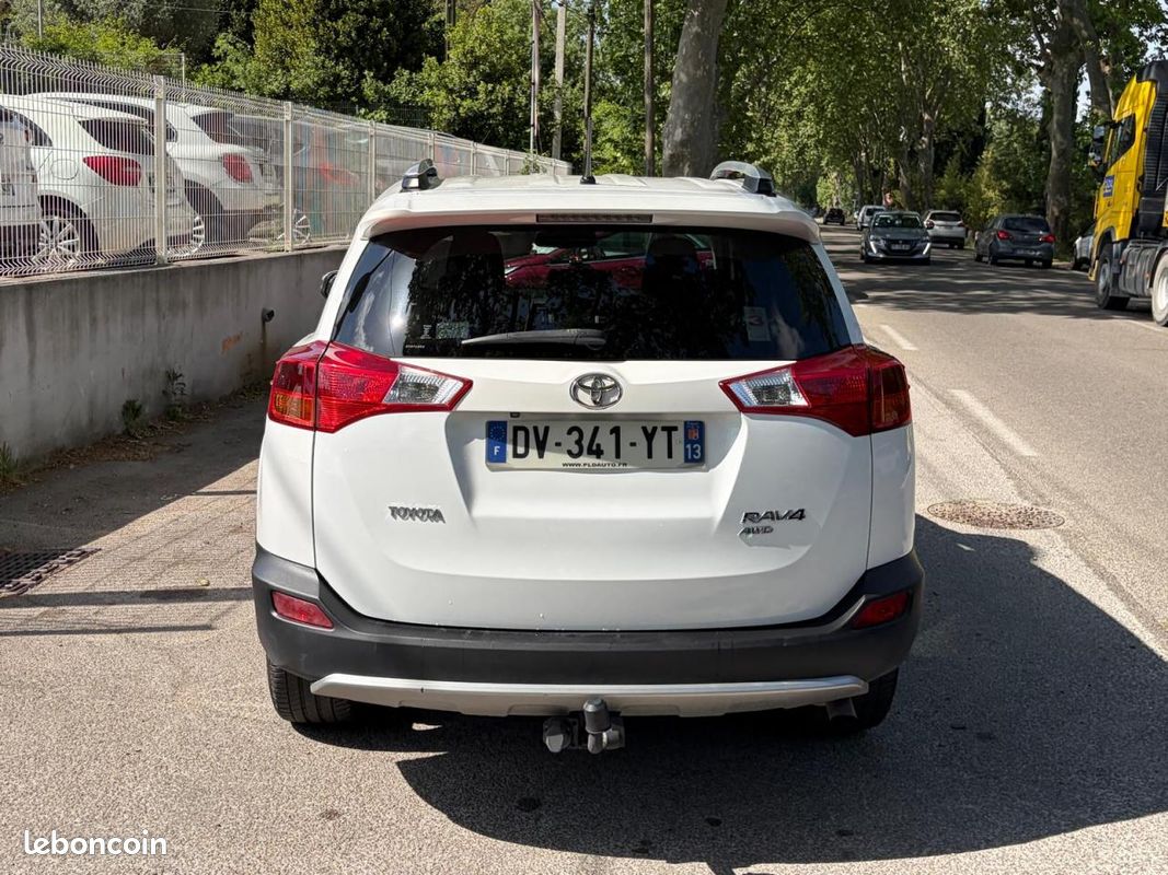 TOYOTA RAV 4 150 D-4D Life Edition 4X4 (image 6)