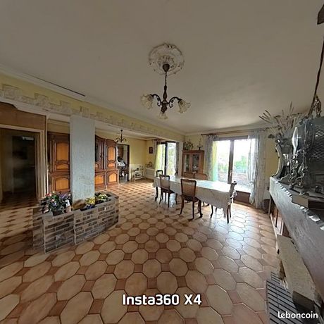 https://img.leboncoin.fr/api/v1/lbcpb1/images/7a/bd/01/7abd01118b83b7a63a67f8bbbee74646ca4c7984.jpg?rule=ad-image