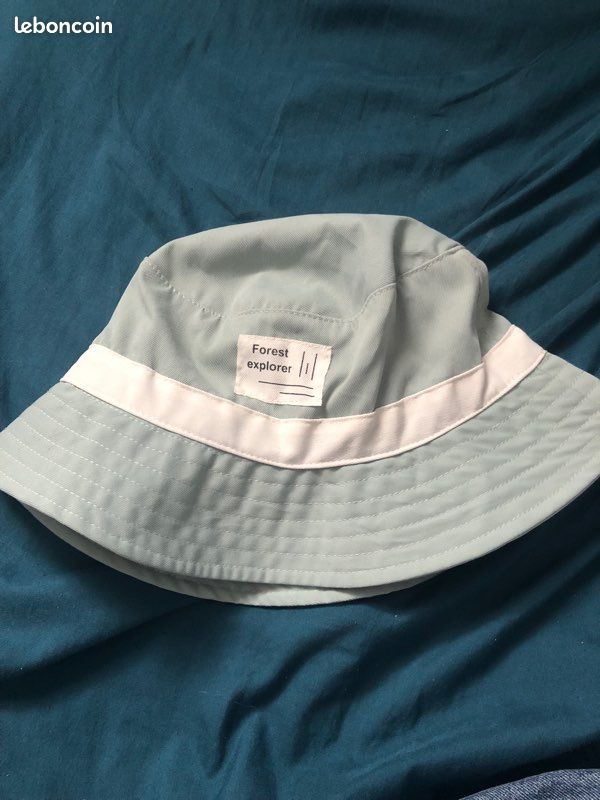 Chapeau (image 1)