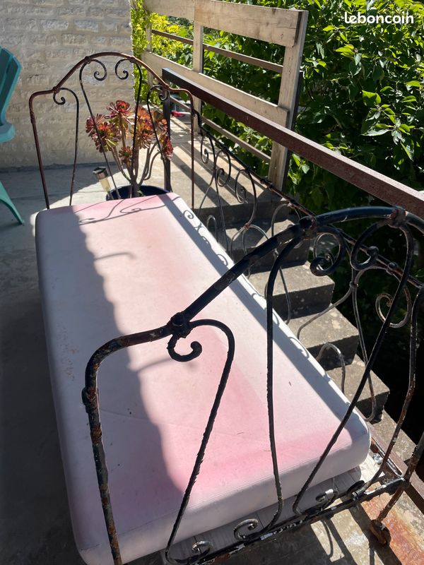 Lit ancien (image 2)