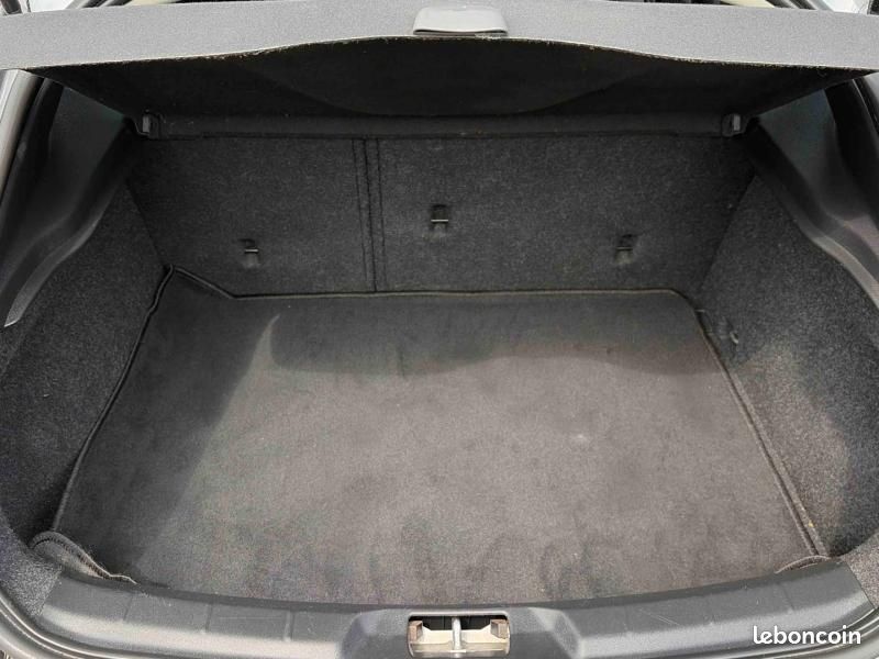 Volvo V40 T2 122ch Signature Edition (image 5)
