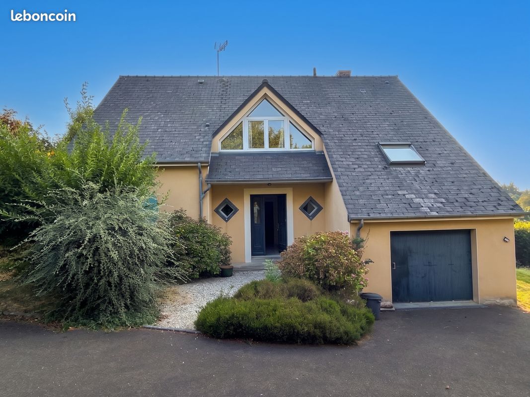 Maison 8 pièces 156 m² · à Saint-Berthevin · 156 m² · 332 800 €