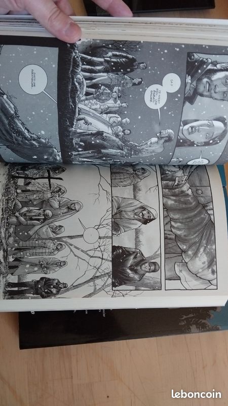 BD Walking Dead tome 1-6 de Robert Kirkman, Tony Moore et Charlie Adlard (image 4)