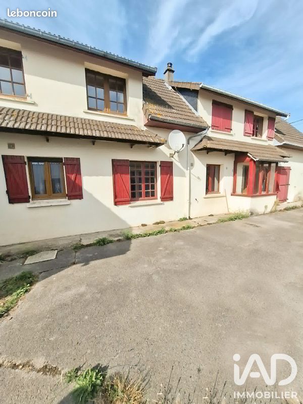 Maison 7 pièces 186 m² · à Valines · 186 m² · 218 900 €