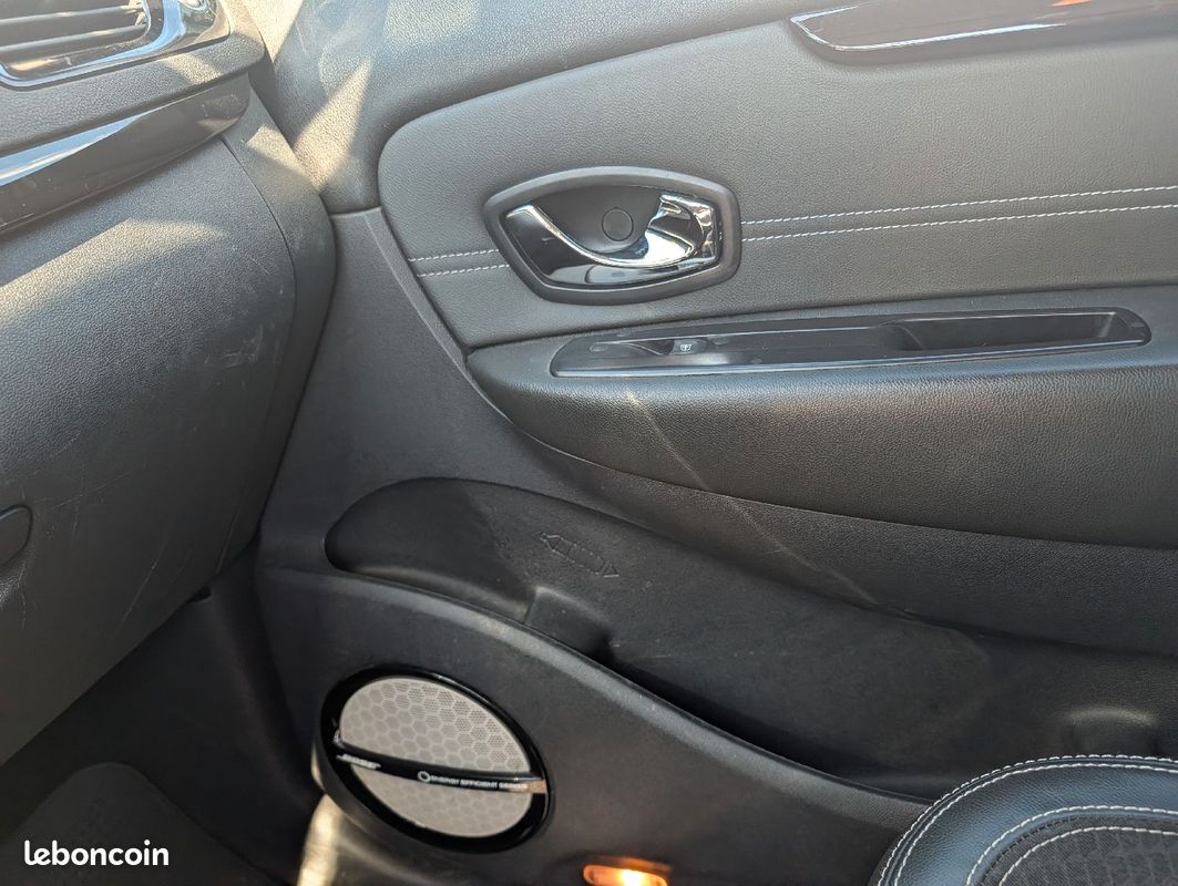Renault scenic iii 1.2 tce 130ch pack bose1ere carte main libre/gps/camera de recul garantie 12 mois (image 10)
