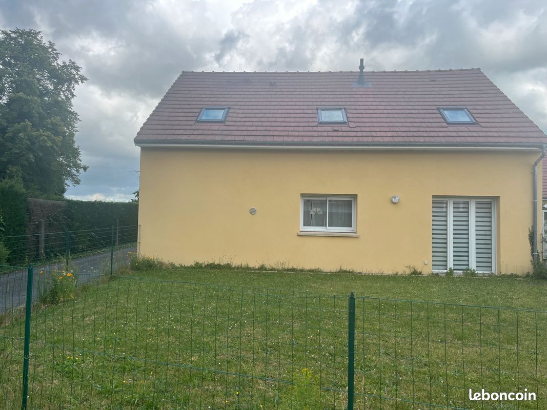 Maison 4 pièces 103 m² · à Poix-de-Picardie · 103 m² · 850 €