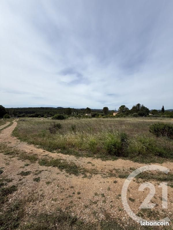 Terrain 1 103 m² Carces · à Carcès · 142 000 €