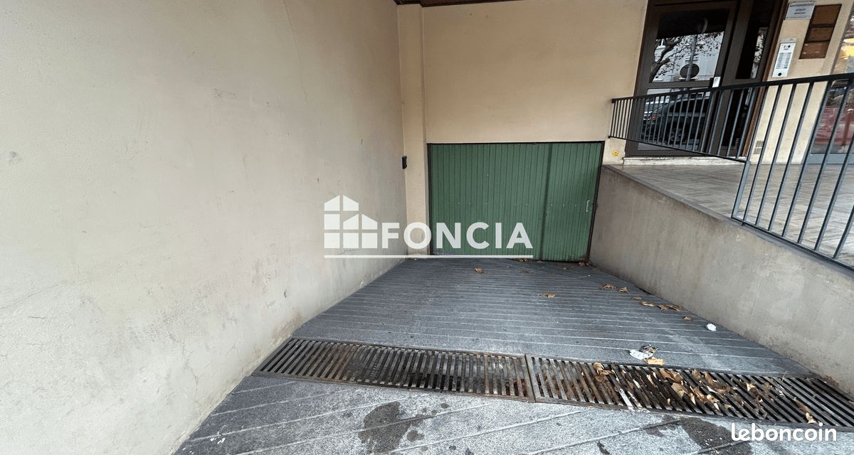 Garage · à Bagnols-sur-Cèze · 65 €/mois