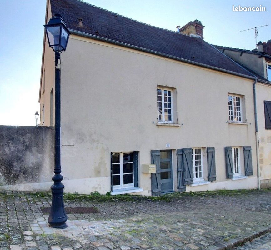 Maison 6 pièces 140 m² · à Épernon · 140 m² · 213 000 €