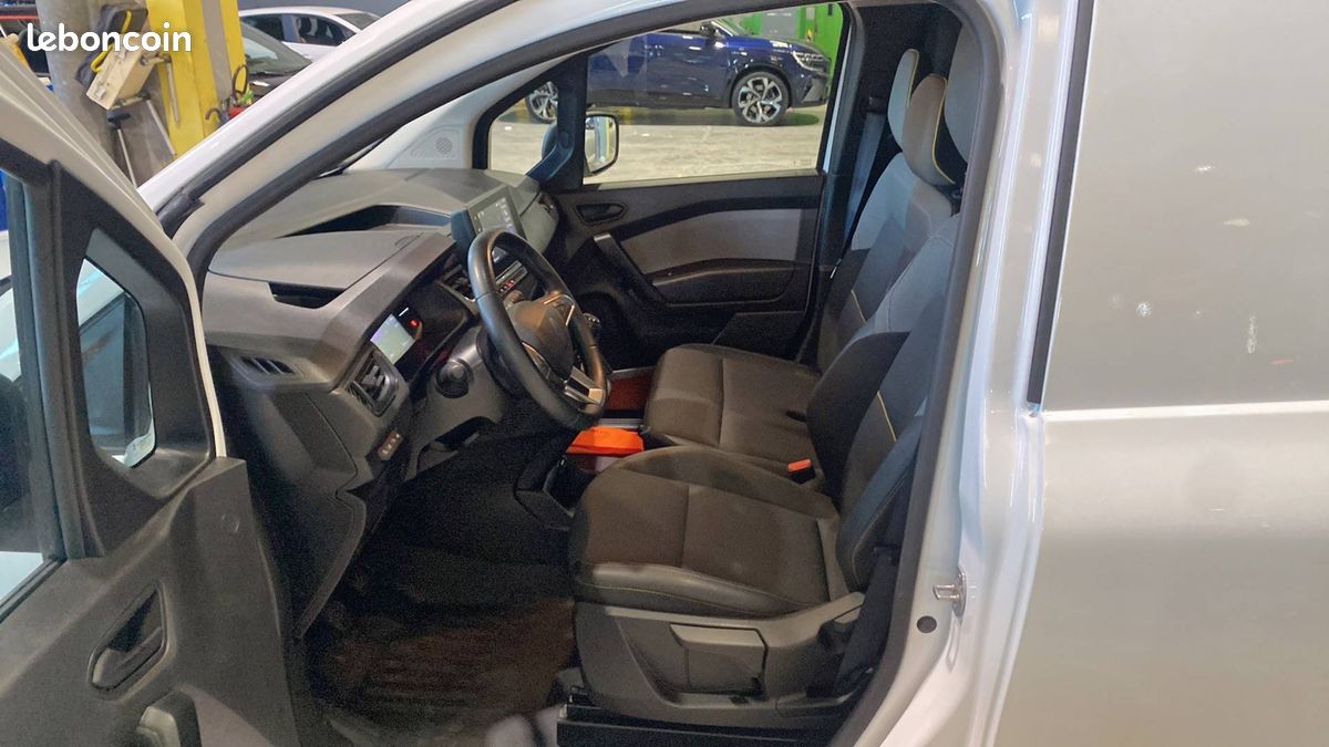 Renault kangoo van fg tole blue dci 95 l1 gsr2 (image 12)