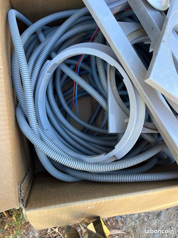 Skimmer caches pvc gris astral (image 1)