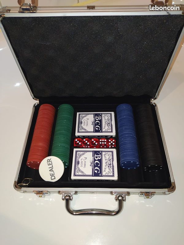 Mallette de poker complète (image 1)