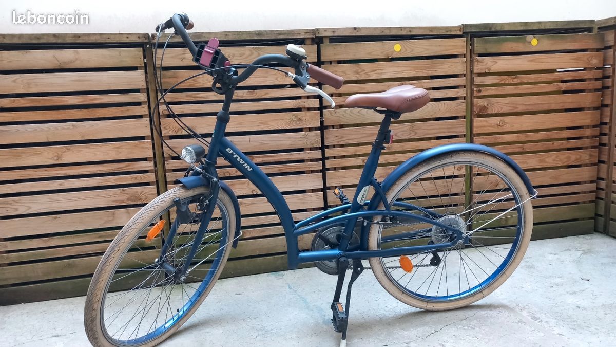 Velo femme urbain btwin elops 320 Vélos