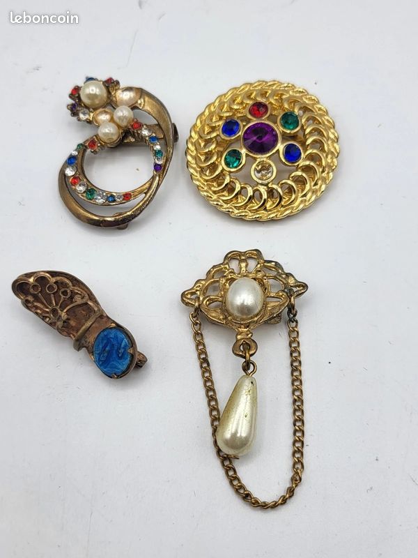 XB – Lot 4 Broches Vintage Fantaisie Strass Perles Dorées À Restaurer (image 1)