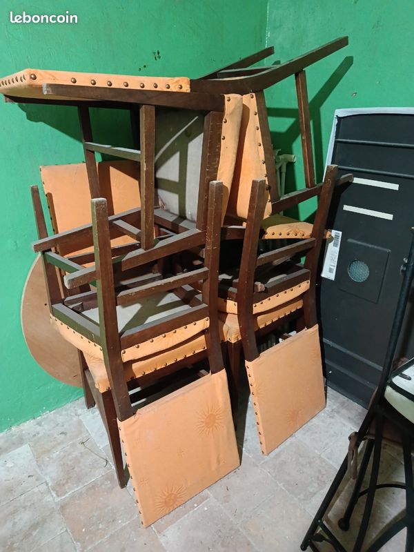 Donne chaises (image 1)
