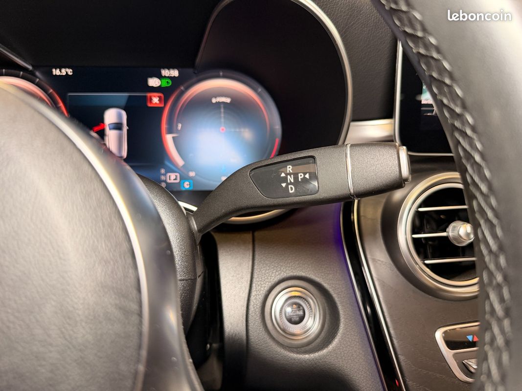 MERCEDES CLASSE C BREAK 300 d 9G-Tronic 4Matic AMG Line - Toit ouvrant - Attelage (image 20)