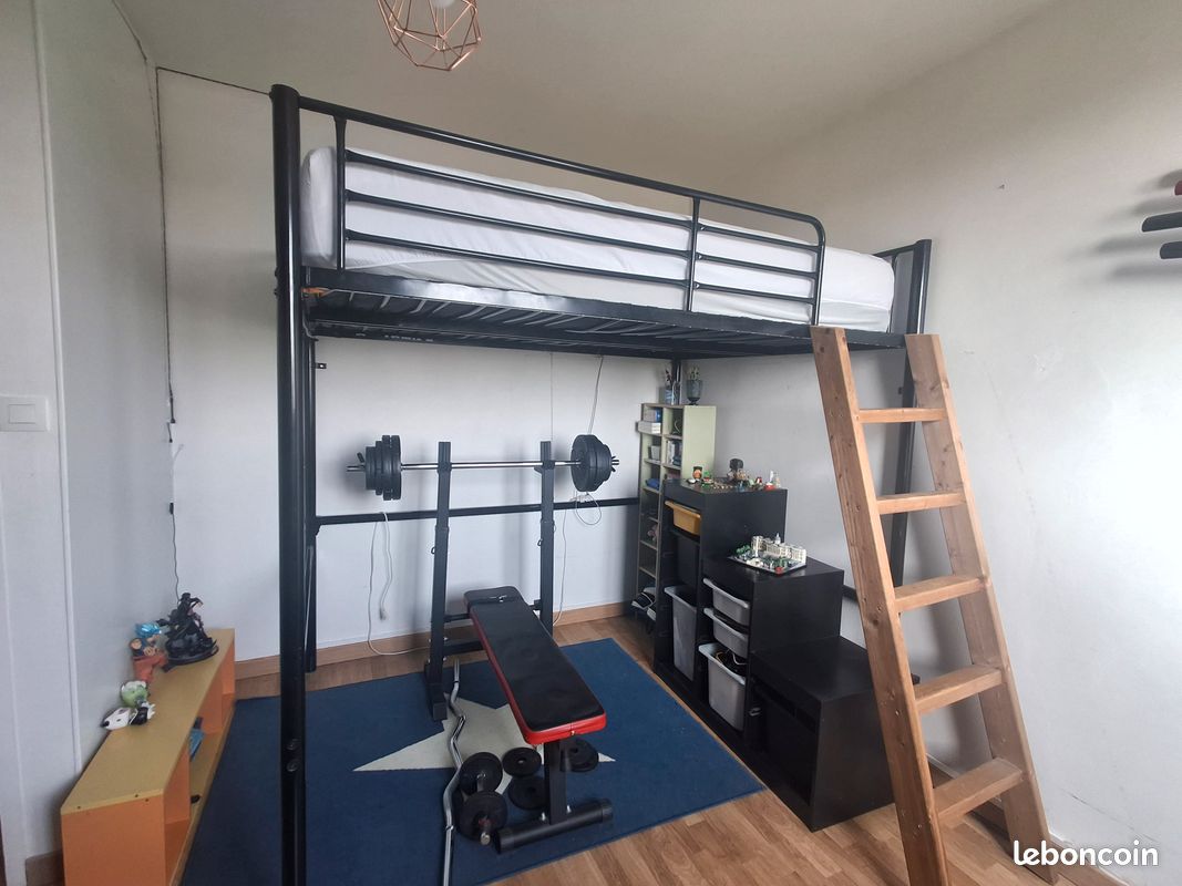 Appartement 4 pièces 12 m² · à Compiègne · 12 m² · 350 €