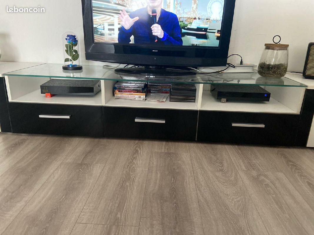 Meuble télé (image 1)