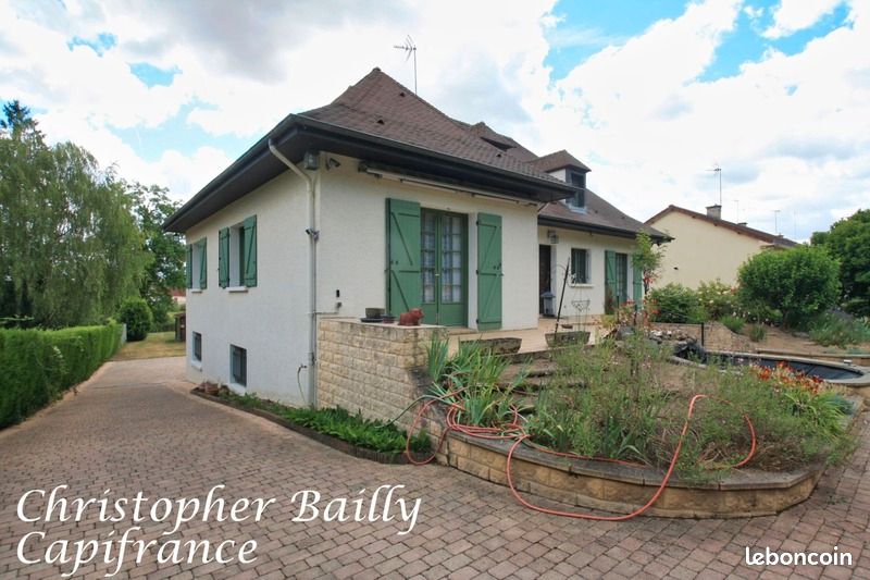 Maison 8 pièces 220 m² · à Beaulon · 220 m² · 295 400 €