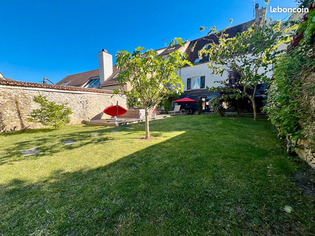 Appartement 5 pièces 119 m² · à Brie-Comte-Robert · 119 m² · 420 000 €