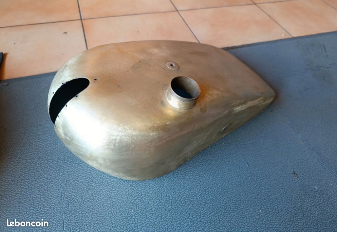 Réservoir Pour Moto Terrot - Référence 11025 - Occasion En état Fonctionnel - Origine France
