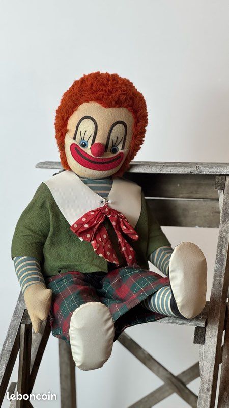 Cirque Vintage Clowns De Carnaval Rétro Personnages Humains Acrobates Conception Gm1432895875 474996788