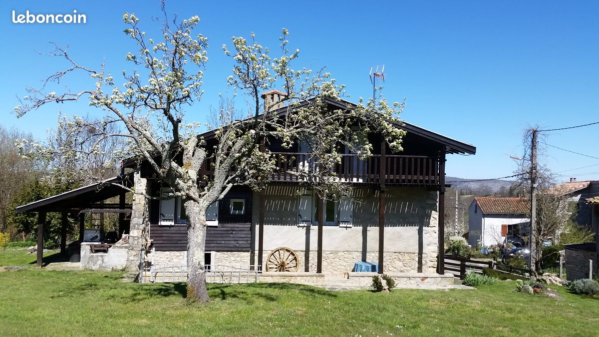 Maison 7 pièces 180 m² · à Brassac · 180 m² · 295 000 €