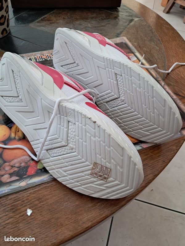 Tennis neuves Tons blanc et rose (image 3)