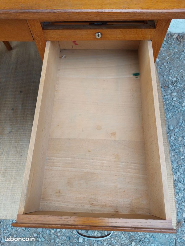 Bureau en bois massif, années 70 (image 17)