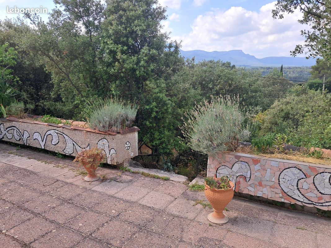 Maison 3 pièces 80 m² · à Pourrières · 80 m² · 1 200 €