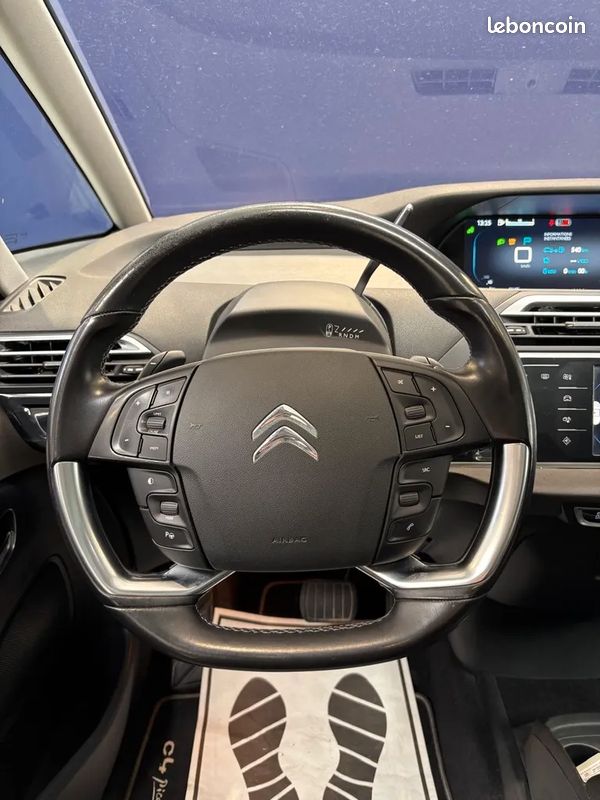 CITROEN C4 Picasso 2.0 HDI 150ch Exclusive - 2015 - Caméra de recul - Bluetooth - LED (image 14)