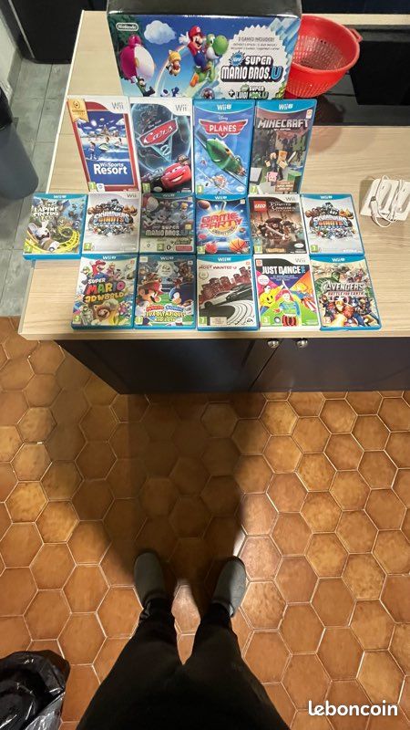 Wii UU Édition Premium Mario Bros collector (image 2)