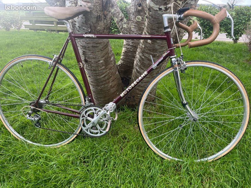 Racing Bicycle Vintage Motobecane Mirage Road Bike Berlin April