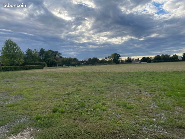 Terrain 600 m² Azay Sur Cher