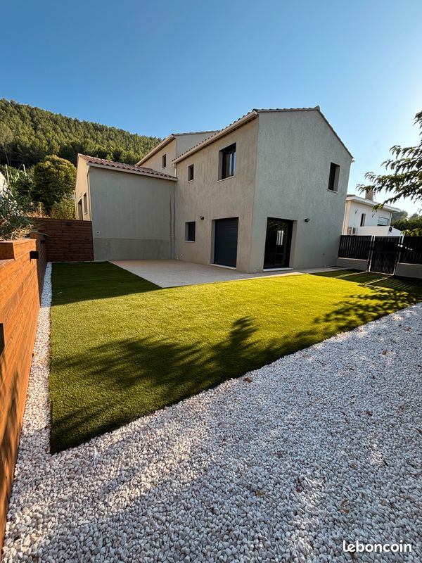 Maison 3 pièces 67 m² · à La Penne-sur-Huveaune · 67 m² · 2 000 €