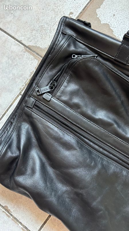 TUMI Alpha Leather Garment Bag • Executive Travel Business Luxe Carry-On Black Leather (image 3)