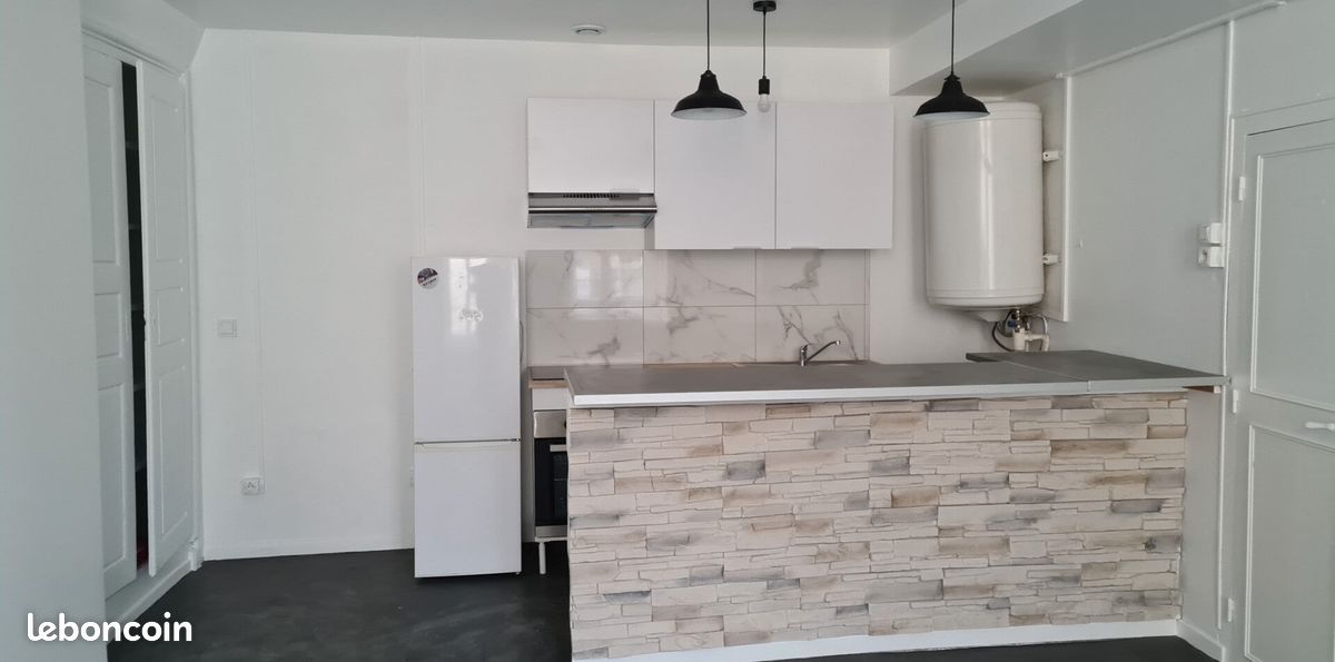 Appartement 1 pièce 27 m² · à Nevers · 27 m² · 350 €