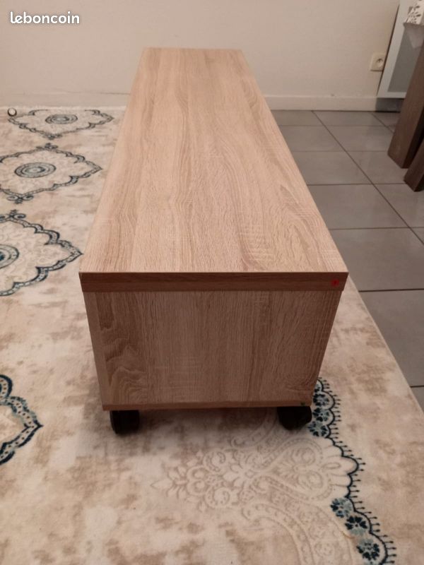 Table TV (image 2)