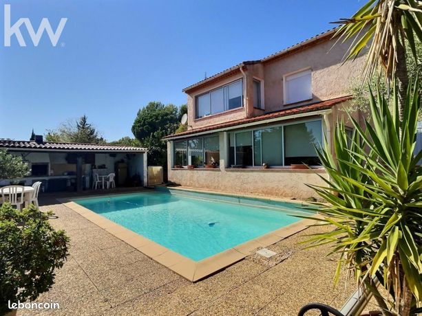 Propriété 7 pièces 177 m²