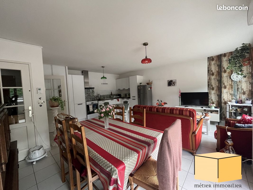 Appartement 3 pièces 70 m² · à Belley · 70 m² · 215 000 €